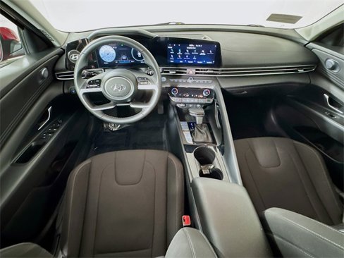 Used 2023 Hyundai Elantra SEL w/ Convenience Package image 23