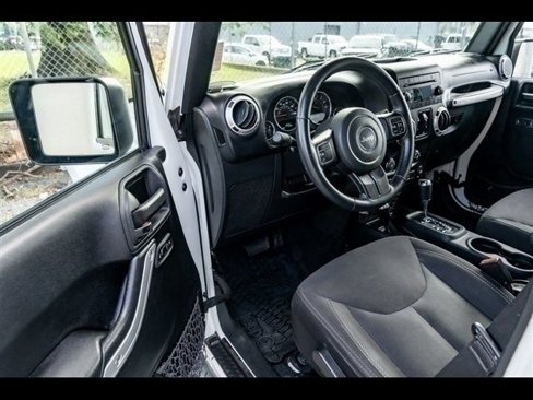 Used 2015 Jeep Wrangler Unlimited Sahara w/ Trailer Tow Group image 13