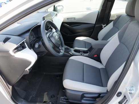Used 2025 Toyota Corolla LE image 17
