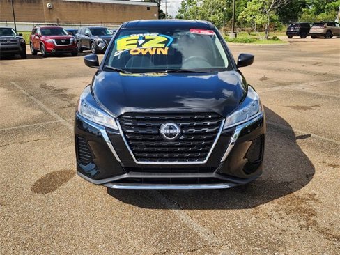 Certified 2025 Nissan Kicks Play S image 23