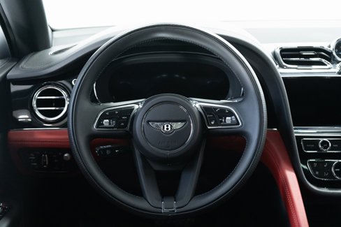 Certified 2023 Bentley Bentayga image 30