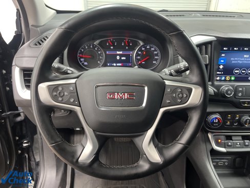 Used 2023 GMC Terrain SLT w/ Elevation Edition image 18