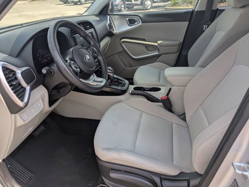Used 2020 Kia Soul LX image 14