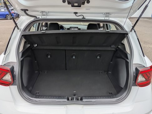 Used 2023 Hyundai Venue SEL image 25