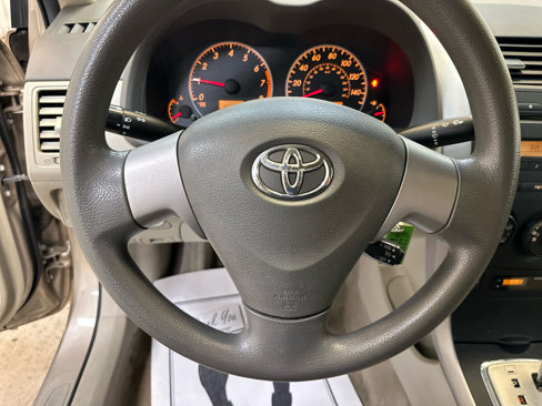 Used 2010 Toyota Corolla LE image 12
