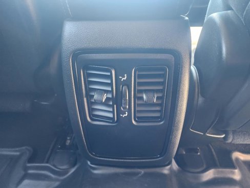 Used 2021 Dodge Durango SXT image 11