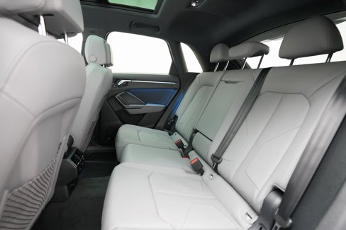 Used 2024 Audi Q3 2.0T Premium Plus w/ Premium Plus Package image 15
