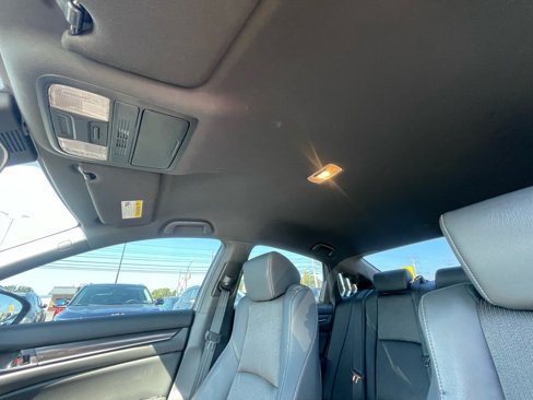 Used 2018 Honda Accord Sport image 22