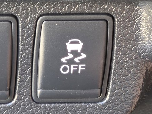Used 2015 Nissan Sentra S image 10