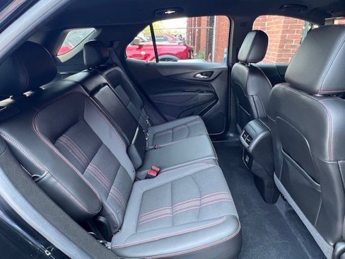 Used 2022 Chevrolet Equinox RS image 16