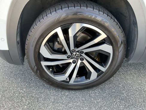 Used 2020 Volkswagen Atlas Cross Sport SEL Premium image 31
