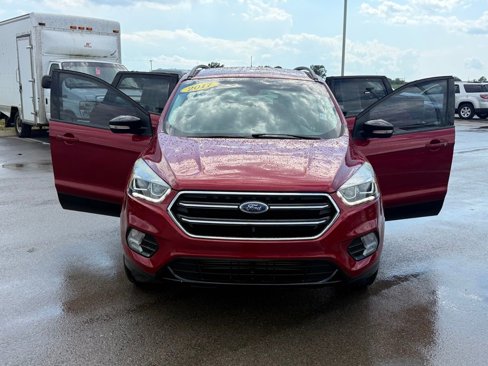 Used 2017 Ford Escape Titanium image 22