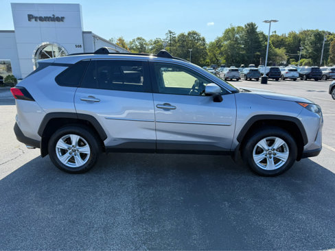 Used 2019 Toyota RAV4 LE image 9