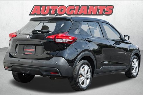 Used 2020 Nissan Kicks S image 7