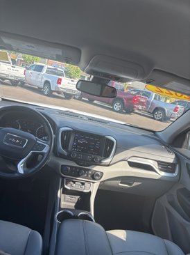 Used 2022 GMC Terrain SLT image 32