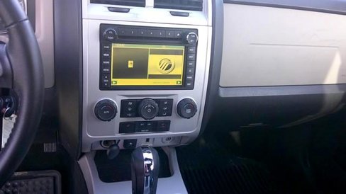 Used 2010 Mercury Mariner Premier image 7