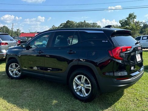 Used 2021 GMC Terrain SLE image 11