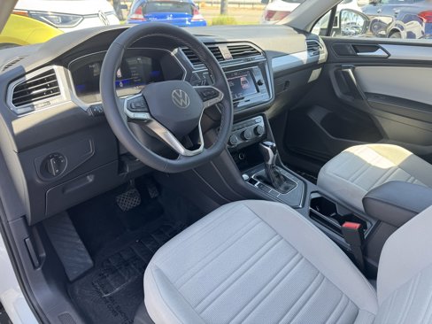 Certified 2024 Volkswagen Tiguan S image 17