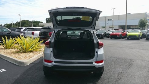 Used 2017 Hyundai Tucson SE image 18