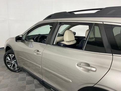 Used 2020 Subaru Outback Limited image 36