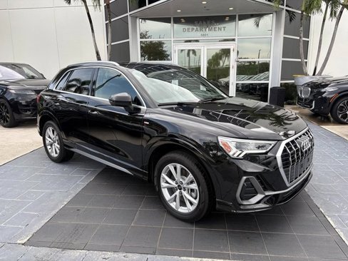 Used 2024 Audi Q3 2.0T Premium image 2