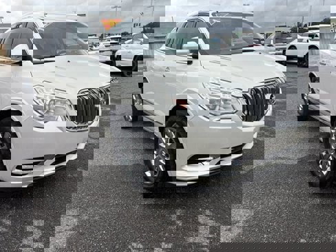 Used 2014 Buick Enclave Leather image 3