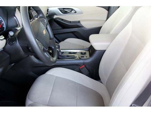 Used 2022 Chevrolet Traverse LS image 6