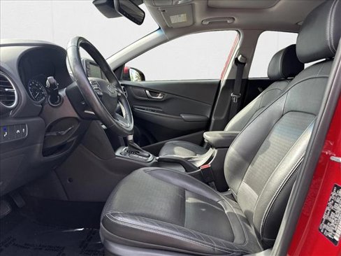 Used 2021 Hyundai Kona Limited w/ Cargo Package image 11