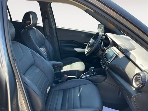 Used 2020 Nissan Kicks SR w/ SR Premium Package image 13