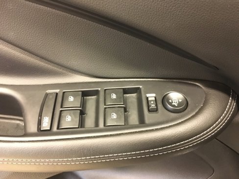 Used 2020 Buick Envision Essence image 33
