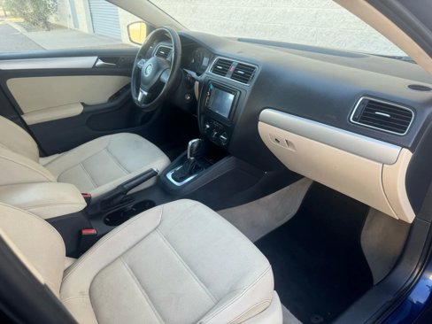 Used 2011 Volkswagen Jetta TDI image 14