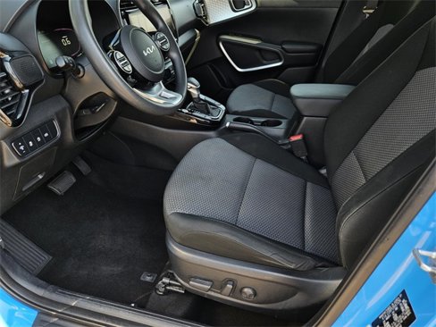 Certified 2023 Kia Soul S image 17