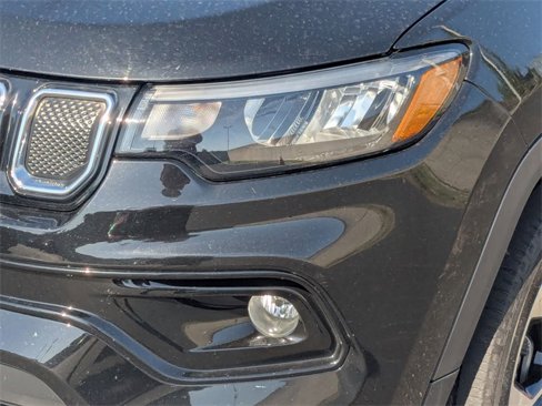 Used 2022 Jeep Compass Limited image 10
