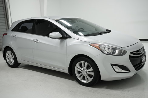 Used 2013 Hyundai Elantra GT image 3