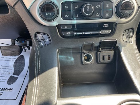Used 2019 GMC Yukon SLT image 16