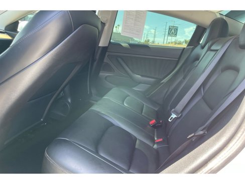Used 2020 Tesla Model 3 Standard Range image 13