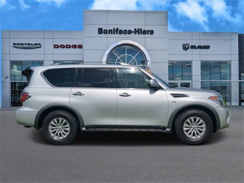 Used 2018 Nissan Armada SV image 3