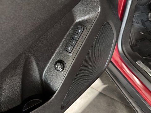 Used 2019 Chevrolet Equinox Premier image 34