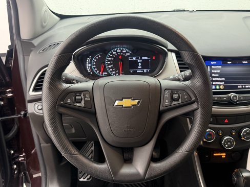Used 2020 Chevrolet Trax LS w/ Tint and Cruise Package image 17