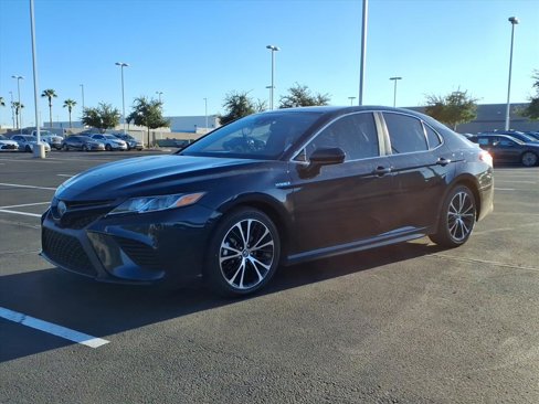 Certified 2019 Toyota Camry SE image 12