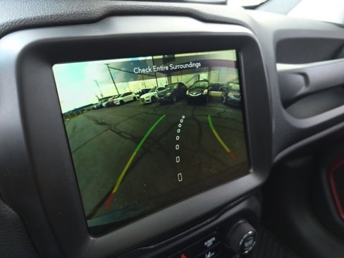 Used 2022 Jeep Renegade Trailhawk w/ Sun/Sound Group image 25