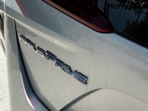 Used 2020 Toyota Prius Prime Limited image 29