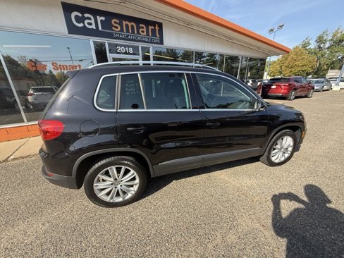 Used 2016 Volkswagen Tiguan SE image 8