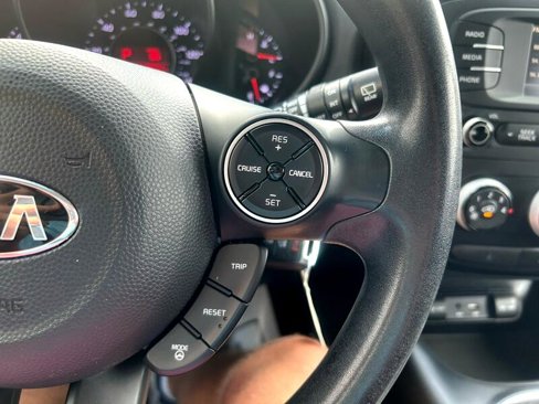 Used 2016 Kia Soul + image 20