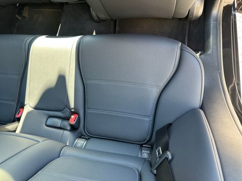 Used 2024 Mercedes-Benz C 300 Sedan image 30