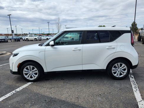 Used 2023 Kia Soul LX image 7