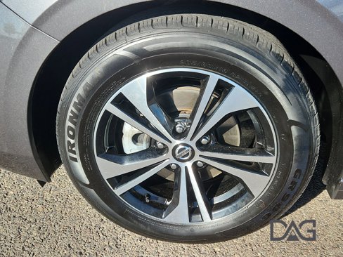 Used 2023 Nissan Sentra SV image 11