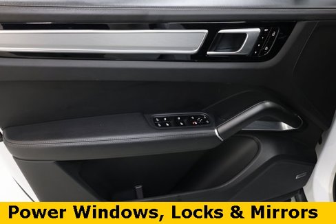 Used 2020 Porsche Cayenne Turbo image 49