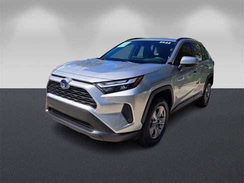 Used 2022 Toyota RAV4 XLE image 7