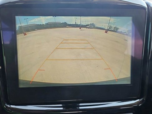 Used 2018 Chevrolet Traverse LT image 14